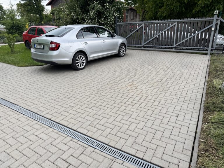 Čištění dlažby a fasády – Orlová