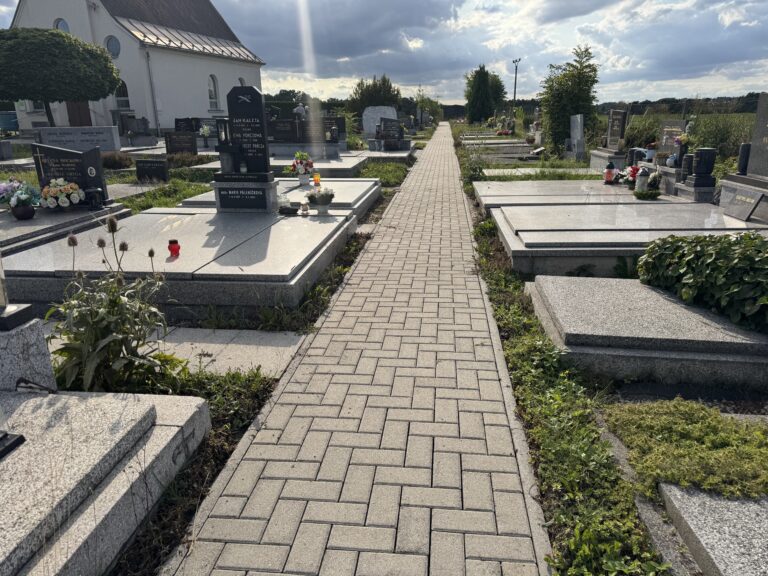 Čištění dlažby – Ropice